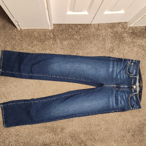 Guess Jeans - Picture 7 of 9